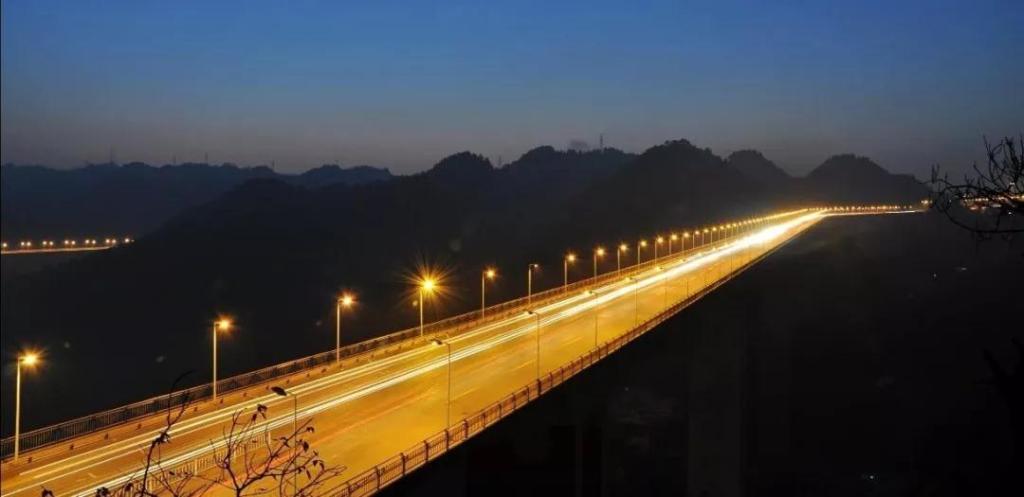 六广河大桥夜景